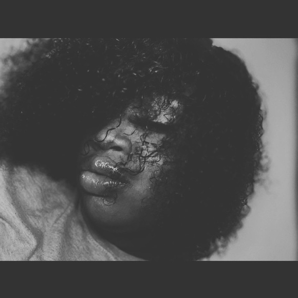 Meet your Posher, Crystal. - Picture 3 of 5